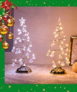 Mintiml تضيء شجرة عيد الميلاد